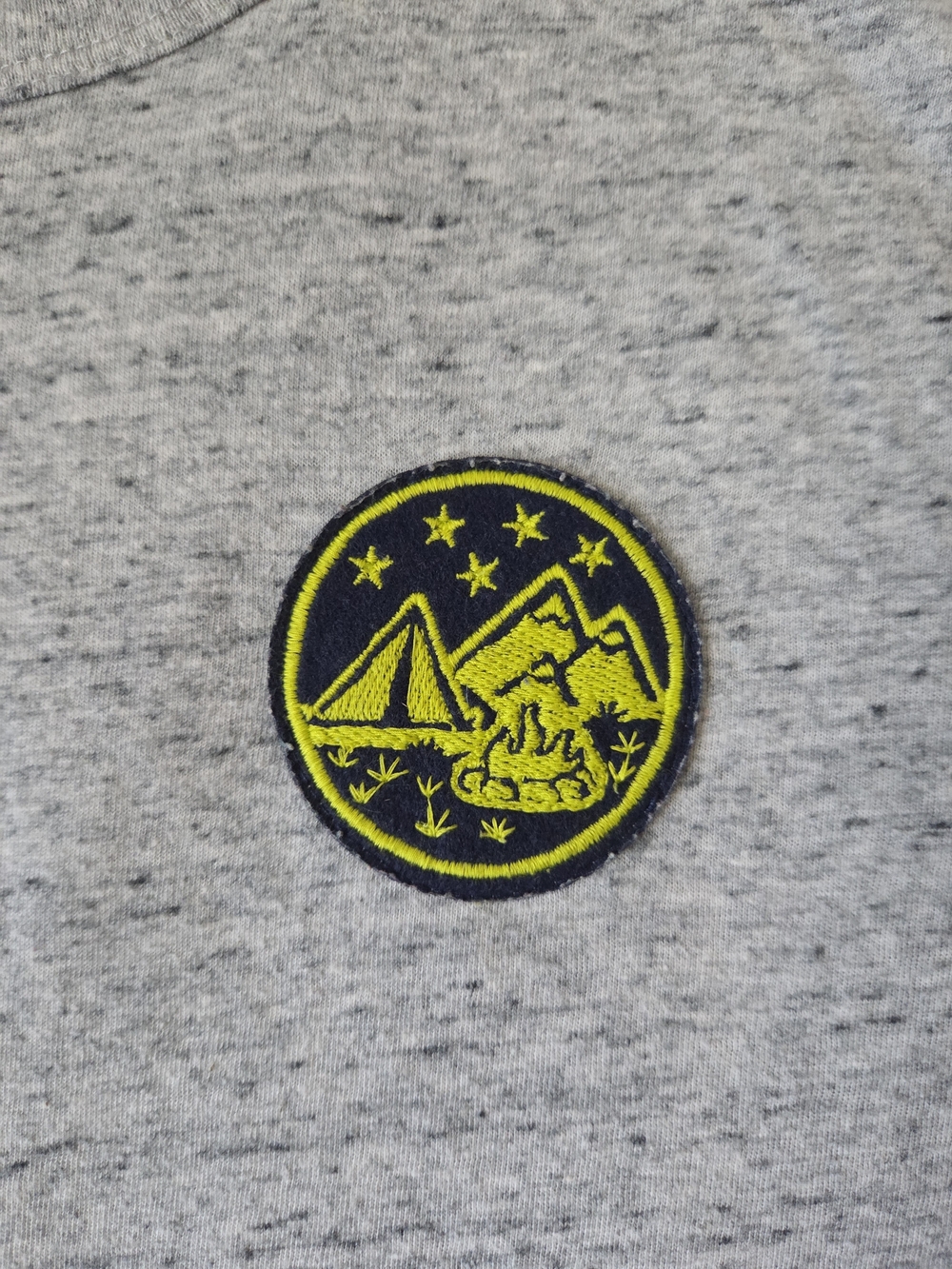 Cat & Jack Light Heather Gray Long Sleeve Tee with Yellow Mountain Patch - Picture 2 of 4